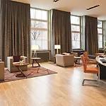 Hotel Moevenpick Am Potsdamer Platz 4*