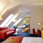 Hotel Moevenpick Am Potsdamer Platz 4*