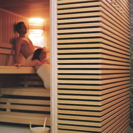 Hotel Moevenpick Am Potsdamer Platz 4*