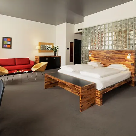 Hotel Moevenpick Am Potsdamer Platz 4*